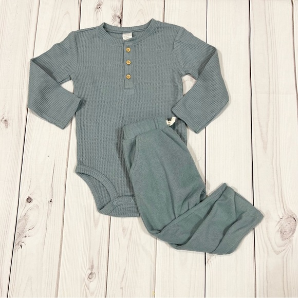 Carter's Other - Baby Boy Outfit - Little Planet Carters 24 Months